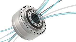 Die Hohlwelle des neuen Galaxie in Baugröße 90 bietet mit 31 Millimetern zehn Millimeter mehr Durchmesser als Wellgetriebe gleicher Baugröße. Dadurch können noch mehr Kabel, Schläuche oder andere Verbindungen im Inneren des Roboters verlegt werden. (Bild: Wittenstein SE)