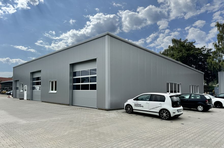 stahlhallenbau (HaCoBau Hallen und Container Systeme GmbH)