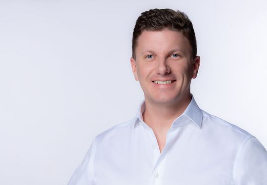 Jochen von Düsterlho ist als CFO bei der Teccle Group tätig.(Bild:  Photo Studio Büttner, www.photo-buettner.de)