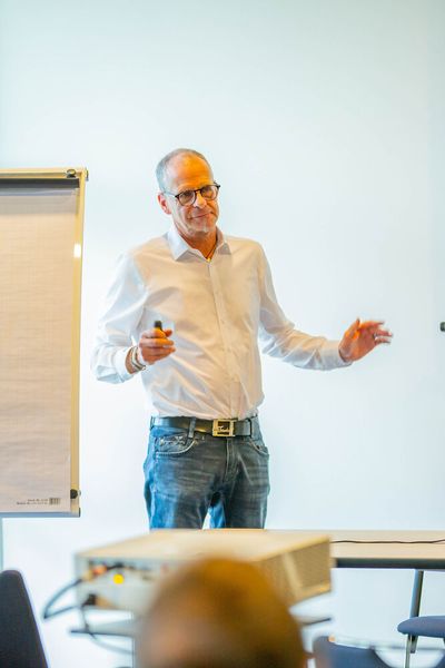 Wie man schnell zur passenden Stecknuss gelangt, erklärte Achim Hohl von der Ekatec GmbH in seinem Vortrag. (Bild: Amelie Jehmlich/ART n Photo)