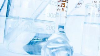 VCI zur Kritik des Europäischen Umweltbüros (EEB) an Reach: Die EU hat die weltweit anspruchsvollste Chemikalienregulierung.  (gemeinfrei)