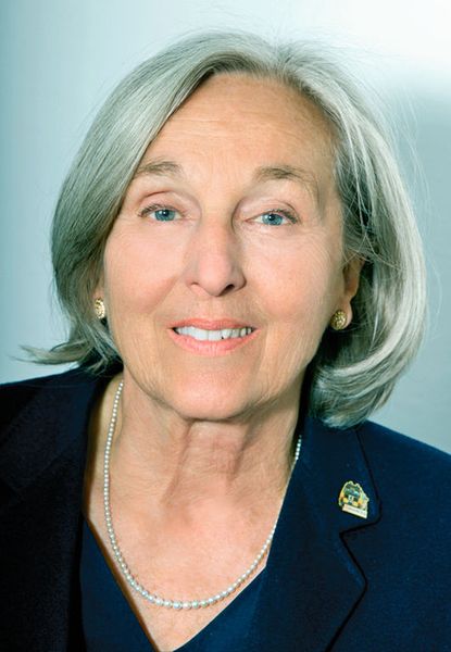 Renate Pilz, Vorsitzende der Geschäftsführung, Pilz GmbH & Co. KG: „Die Produktion bei Pilz ist bereits mit den vor- und nachgelagerten Prozessen und Abläufen vernetzt.