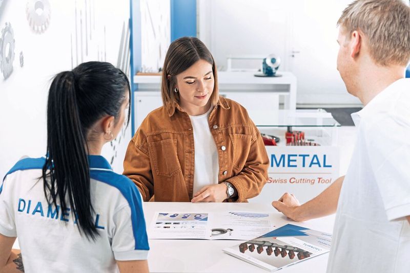 L'équipe de Diametal a développé une gamme complète d'outils standardisés pour la production de prothèses dentaires. (Source : Diametal)