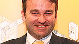 Thomas Pilz, Geschäftsführer der Pilz GmbH & Co. KG in Ostfildern: „Vergleicht man die Zahlen des ersten Quartals 2008 mit den aktuellen, so liegen die Umsätze dieses Jahres nur knapp darunter.“ Bild: Schäfer (Archiv: Vogel Business Media)