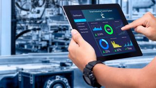 IoT-Szenarien wie das Condition Monitoring haben enormes Optimierungspotenzial – und lassen sich einfach umsetzen. (Bild: ©panuwat phimpha - shutterstock.com )