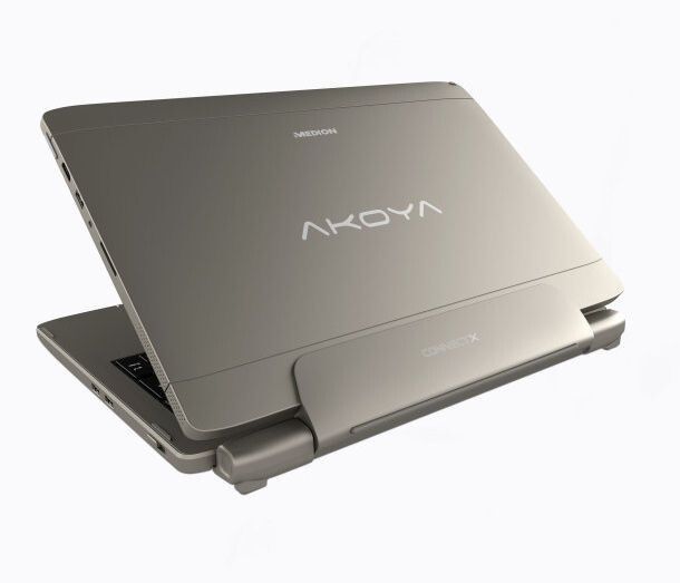 Das Medion Akoya S6214T ist ab dem 30. Oktober mit drei Jahren Garantie für 499 Euro in allen Aldi-Filialen erhältlich. (Bild: Aldi)