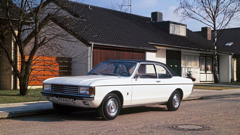 Die erste Generation Conul/Granada wurde von 1972 bis 1977 gebaut. Bis 1975 gab es die beiden Modelle ausschließlich mit dem „Essex“ genannten 3,0-l-V6-Motor, benannt nach dem englischen Ford-Werk in Dagenham, Grafschaft Essex.  (Bild: Ford)