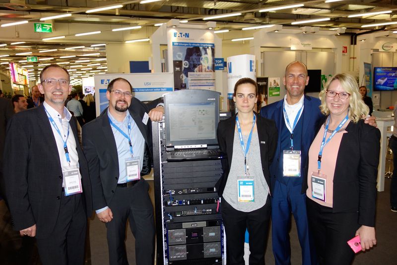 Aufstieg von A zu E, (l.) Stephan Schäff, mit seinen neuen Eaton Kollegen, Stephan Oberhofer, Doriane Savignat, Ingram Micro, Kosmas Steinke und Jasmin Dichmann.   (Bild: IT-BUSINESS)