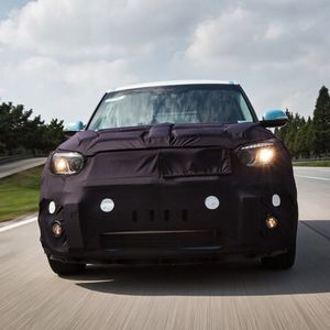 Kia bringt den neuen Soul auch mit Elektroantrieb.