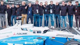 Das Team der Technischen Universität München (TUM) sicherte sich mit einer Durchschnittsgeschwindigkeit von 218 Stundenkilometern den ersten Platz. (TU München)