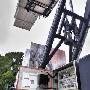 Bild 3: Der Hauptverteilerkasten befindet sich unten am Fahrzeugchassis