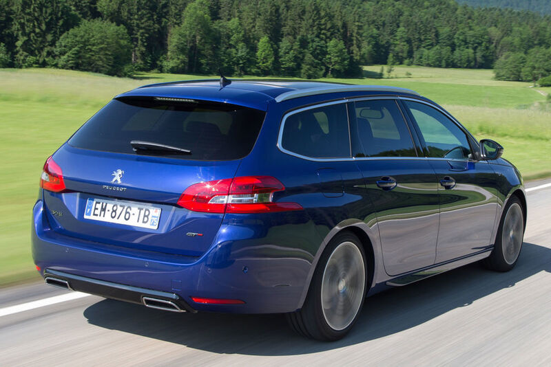 Die Preise für den Kompaktwagen starten bei 18.700 Euro, für den Kombi bei 19.800 Euro. (Peugeot)