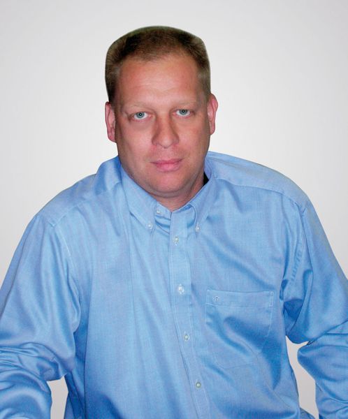 Ulrich Berkenkamp, Geschäftsführer der Berkenkamp Sondermaschinen- & Prototypenbaugesellschaft mbH in Rüsselsheim: „Fahrständermaschinen sind flexibler ist als Portalmaschinen.“ Bild: Berkenkamp (Archiv: Vogel Business Media)