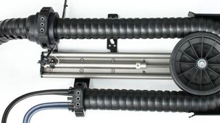 Über die Druckveränderung im Pneumatikzylinder wird die Rückzugskraft des Systems eingestellt. So bleibt der Kraftverlauf immer konstant. (Archiv: Vogel Business Media)