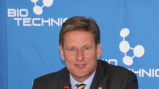 „Ein mögliches Schwerpunktthema in den nächsten Jahren könnte die Lebensmittelanalyse und -produktion mit biotechnologischen Mitteln sein“, sagt Stephan Kühne, Vorstandsmitglied der Deutschen Messe. (Archiv: Vogel Business Media)