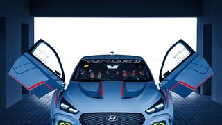 Eine Studie zeigt einen ersten Ausblick auf einen kommenden, jedoch viel zivileren Sportableger des Hyundai i30. (Hyundai)