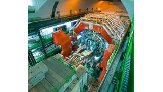 Das Experiment ALICE am Teilchenbeschleuniger Large Hadron Collider (CERN/Saba, A.)