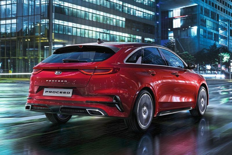 Der neue Proceed kommt anders als der Vorgänger nicht als dreitüriges Coupé, sondern als „Shooting Brake“ – also als coupéhafter Kombi.  (Kia)