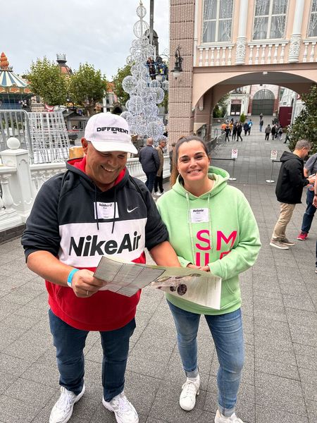Reinhard und Melanie Brunn haben sich schnell umgezogen und sind für jede Drehung bereit. (Bild: Vogel IT-Medien GmbH)