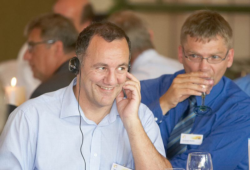 Sprachgrenzen überwunden: Für ausländische Gäste gab es Simultanübersetzungen. (Archiv: Vogel Business Media)