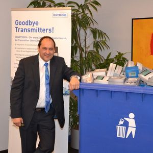 „Goodbye Transmitters!“ Wolfgang Babel, der mit Krohne Analytics den Bereich der Analysenmesstechnik bei Krohne verantwortet, freut sich, mit Smartsens die Anaylsenmesstechnik revolutionieren zu können.