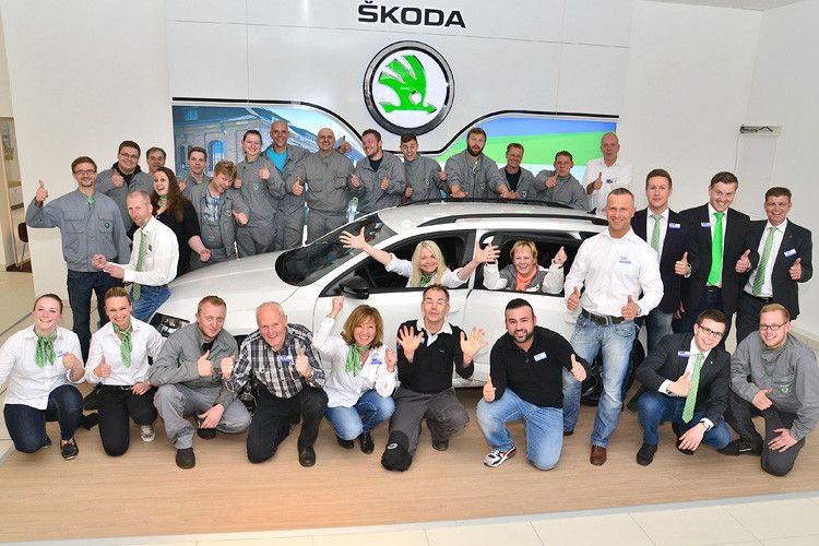 Das Team von Auto Wichert in Norderstedt kann nach sechswöchigem Umbau wieder voll durchstarten. (Foto: Auto Wichert)