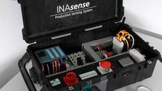 Das mobile Produktionsdaten-Erfassungssystem von Fraunhofer Lemgo: Diverse Sensortypen erheben die Daten – ohne zusätzliche Hardware sendet das System sie zur Verarbeitung in die Cloud. (Fraunhofer IOSB-INA)