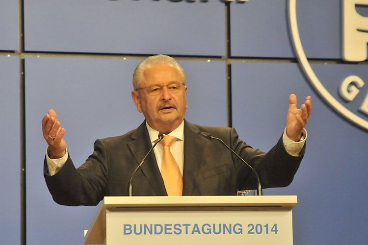 „Wir sind in der Gemeinschaft aller Einheiten – Innungen, Landesverbände, Markenverbände und auch fördernde Mitglieder – ein wirklich toller Verband“, verdeutlichte ZDK-Präsident Jürgen Karpinski. (Foto: Zietz)