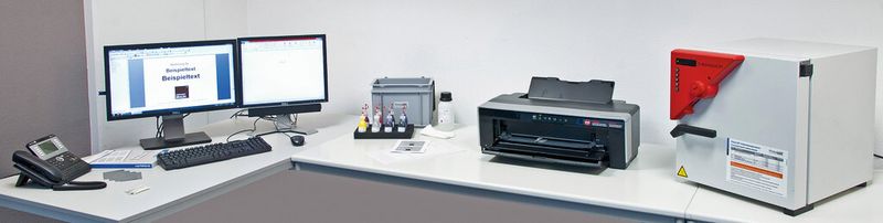 Ein kompletter Arbeitsplatz mit Software, Drucksystem und Wärmeeinheit. (Bild: Printolux)
