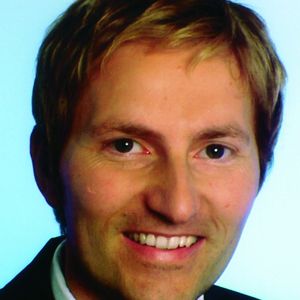 „Unsere Kunden können sich in allen Anwendungsbereichen darauf verlassen, dass unsere MMI- und Kommunikationslösungen dem neuesten technologischen Stand entsprechen und optimale Performance bieten“, Ralf Neuner, Leiter Vertrieb und Marketing, Ultratronik