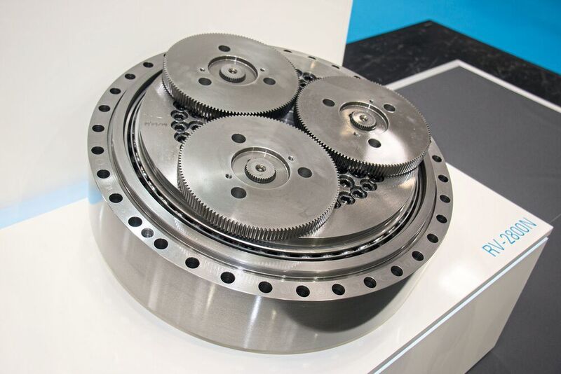 Das RV-2800N leistet ein Nenndrehmoment von 28.000 Nm sowie Beschleunigungs- und Bremsmomente von 70.000 Nm. (Nabtesco)