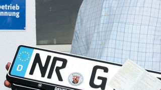 0104009885 (Bild: Pro Motor)