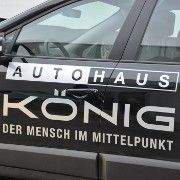 Neben Renault und Dacia vertreibt das Autohaus nun auch Fiat und Jeep.(Foto:  Richter)