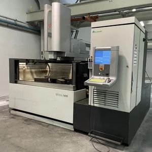 Mit dieser ONA NX6 steht eine weitere Senkerodiermaschine bereit, an den Meistbietenden verkauft zu werden.(Bild:  Surplex)