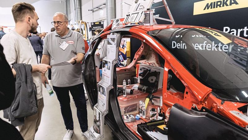 Wer eine Frage zu einem Produkt bzw. seiner Anwendung hatte, konnte sie beispielsweise auch im Fall Henkel/Teroson loswerden. (Bild: Stefan Bausewein)