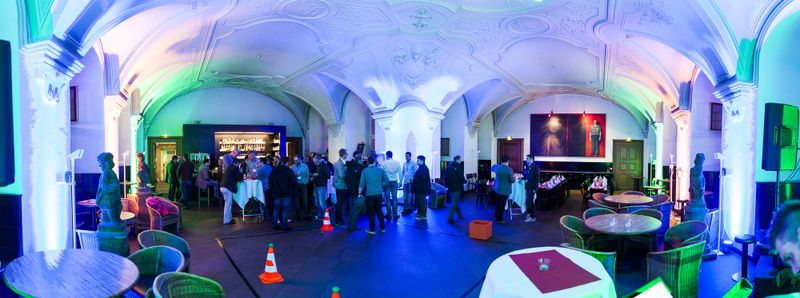 Langsam füllt sich der Raum für die Gruezi Games. (Acmeo)