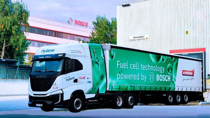 Bosch setzt Wasserstoff auch im Werksverkehr ein. (Bild: Bosch)