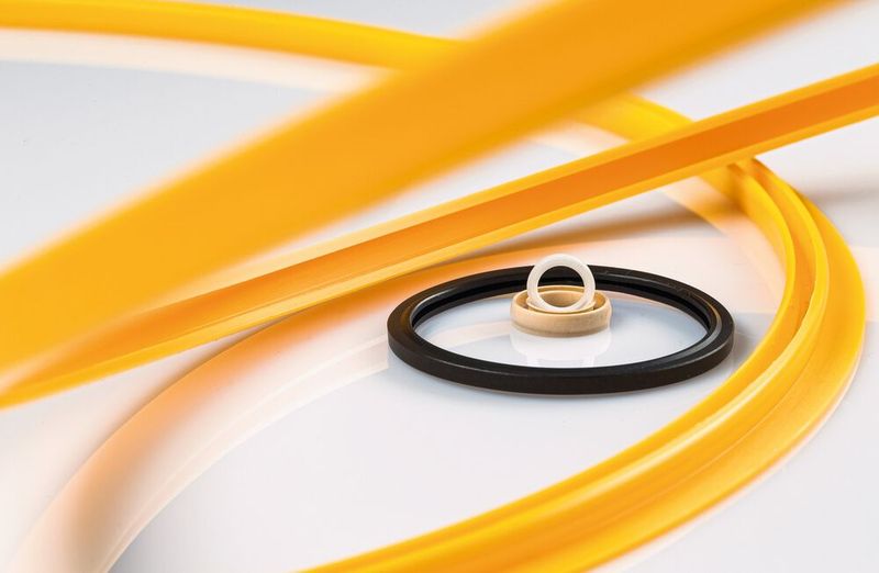 Über 25 Sorten von PTFE bietet Eurosealings als Dichtwerkstoff für Dichtringe von 1,2 bis  620 mm Durchmesser in den unterschiedlichsten Varianten. (Bild: Horn)