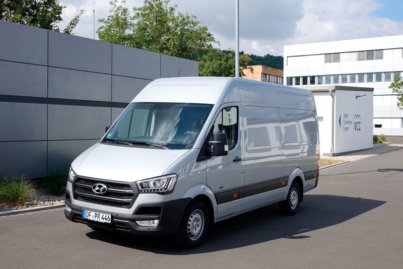 Unser Testwagen verfügt über das lange Chassis L3 mit einem Volumen für bis zu fünf Europaletten. (Sven Pravitz)
