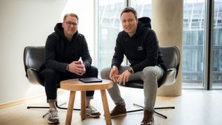 Rund 4.000 ausgemusterte E-Auto-Akkus haben Felix Wagner und Jan Born, die beiden Unternehmensgründer, im abgelaufenen Jahr bereits in ein neues Leben vermittelt. (Bild: Circunomics)