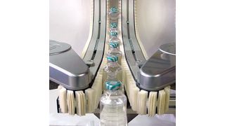 Der kompakte X45-Klemmförderer lässt sich leicht in Produktionsprozesse integrieren.  Bild: Flexlink (Archiv: Vogel Business Media)