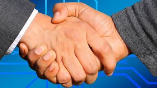 Sechs Tipps, um den richtigen Cloud-Anbieter zu finden. (gemeinfrei (geralt / pixabay))