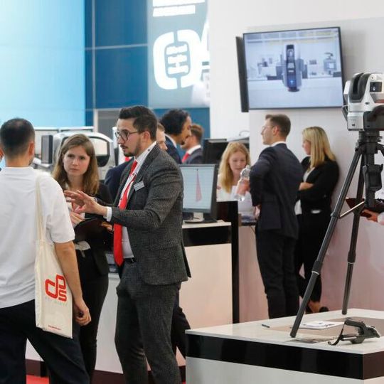 Trade visitors with specific projects and investment intentions: One in two Metav visitor belonged to the management of their company. Trade visitors with specific projects and investment intentions: One in two Metav visitor belonged to the management of their company.