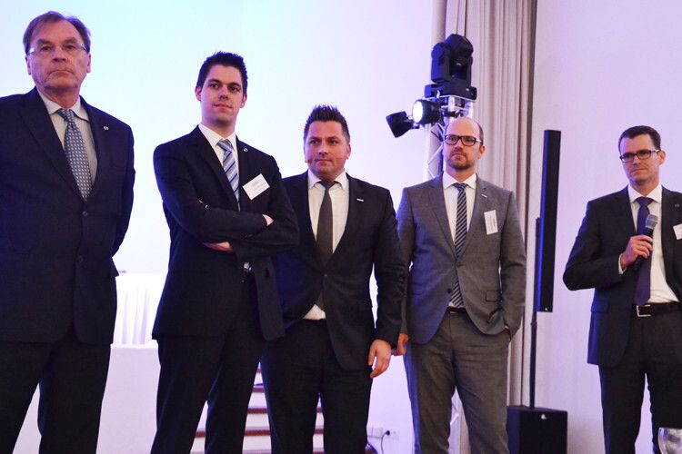 Die Vertreter von Mazda Motors Deutschland und von Mazda Finance stellten sich den Fragen der teilnehmenden Händler. (Foto: Mauritz)