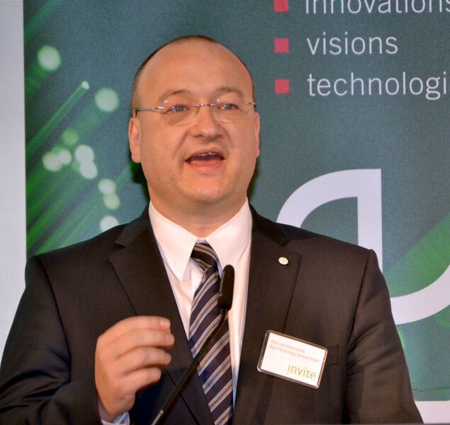 Dr. Dirk Van Meirvenne: 