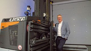 Hans-Joachim Finger, Geschäftsführer: „Wir arbeiten ja heute schon mit teil- oder halbautomatisierten Systemen mit viel Fahrerassistenzsystemen – und jetzt gehen wir den nächsten Schritt.“ (Bild: Maienschein)