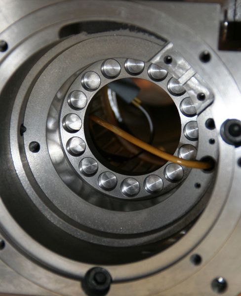 Für die Hybridspindel von Weiss liefert das Siemens-Werk in Bad Neustadt speziell den dafür entwickelten Motor 1PH8.  (Bild: Michel)