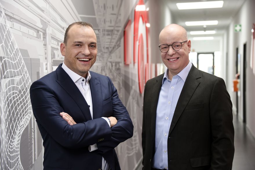 8261-1--1- (GEMÜ Gebrüder Müller Apparatebau GmbH & Co. KG)