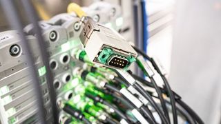 With the D-Sub Push-Pull connector, Harting introduces an advanced version of the classic D-Sub connector. (Image:Harting)