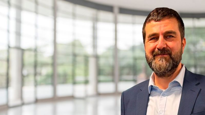 Ferdikan Ilyasoglu ist als Country Manager für die Aktivitäten von Xopero GitProtect in der DACH-Region verantwortlich.(Bild:  Xopero / bearbeitet mit Canva)